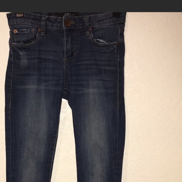 STS Blue Jeans - Picture 2 of 6